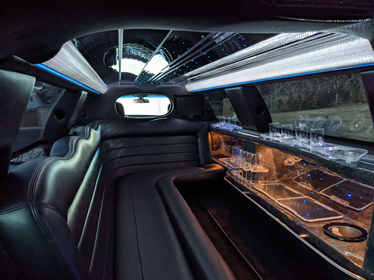 How Professional Chauffeur Companies Keep Black Luxury Cars Spotless